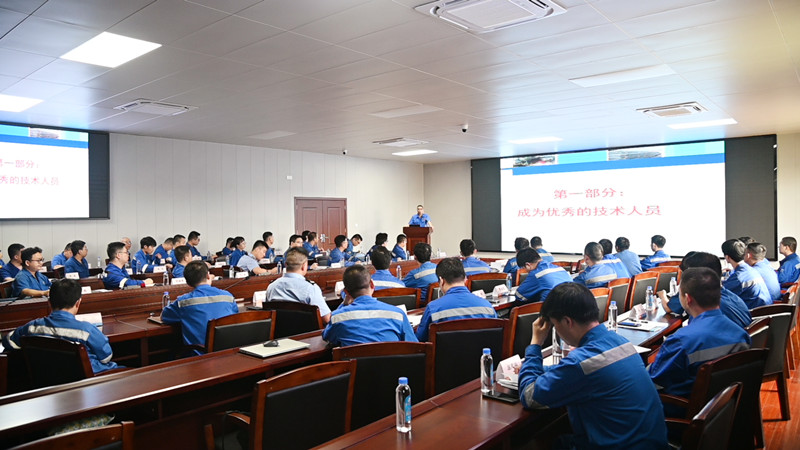 180天“轉(zhuǎn)身”進(jìn)行時(shí) 公司領(lǐng)導(dǎo)傳授“道法術(shù)”