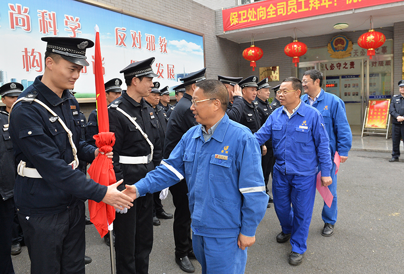 1579676740456861.jpg 慰問凱迪保衛.jpg