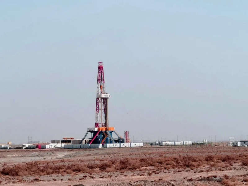 1647226216189257.jpg 衡鋼套管挺進(jìn)天山01.jpg